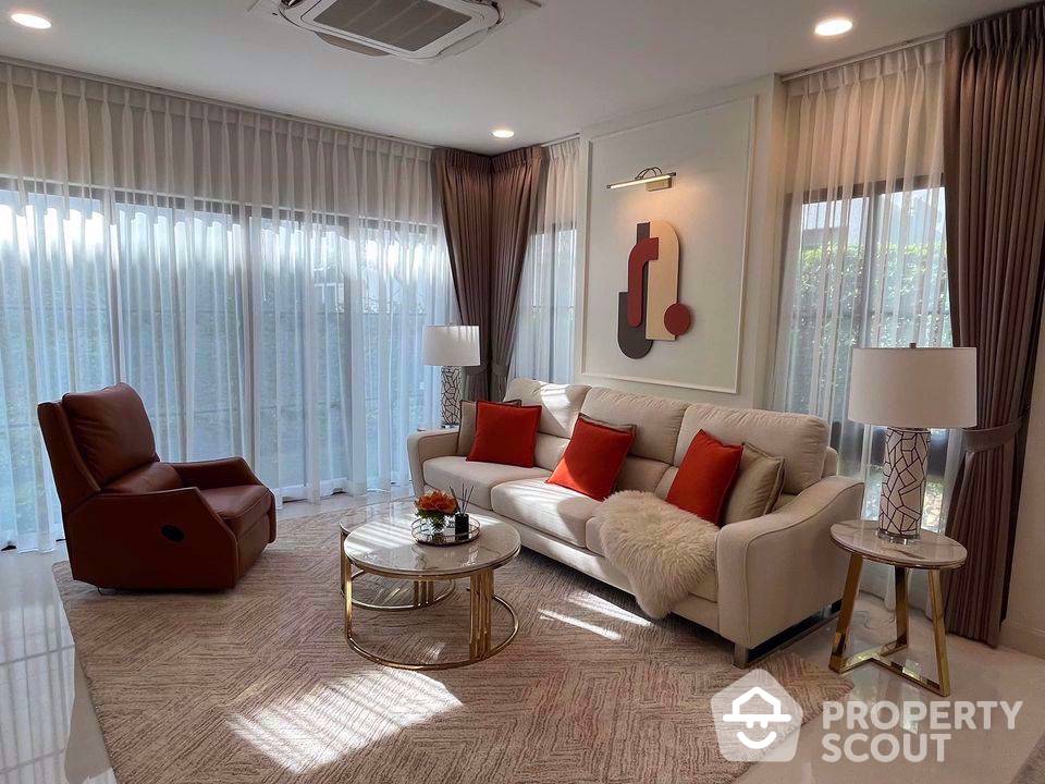 บ้าน 4 นอน ห้องใหญ่