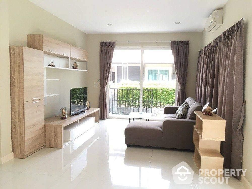 บ้าน 4 นอน ห้องใหญ่