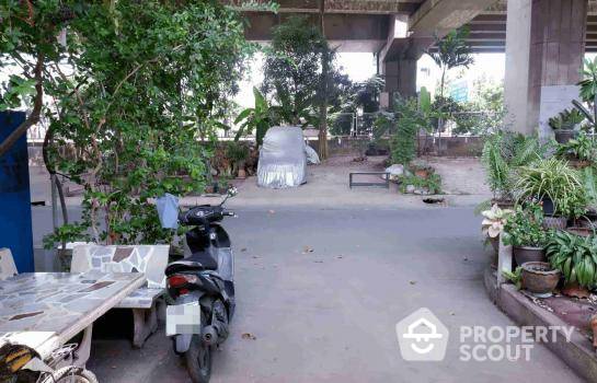บ้าน 6 นอน