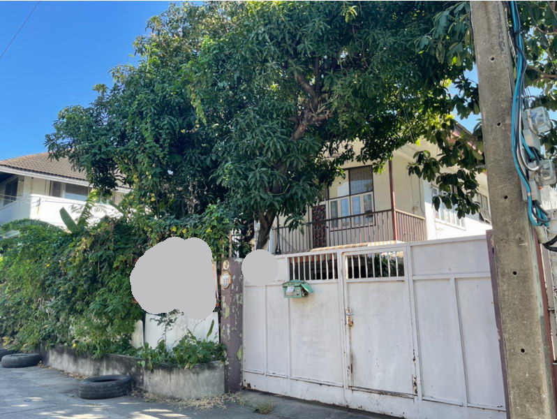 For Sale Bangkok Land Sukhumvit BTS Ekkamai Watthana BRE17687