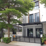 For Rent Bangkok Town House Sukhumvit BTS On Nut Watthana BRE16608