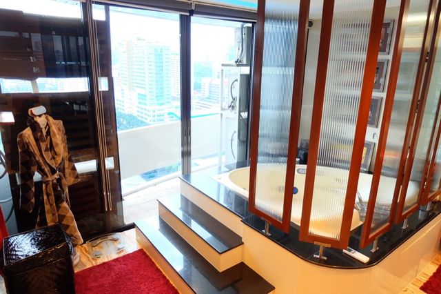 For Sale Bangkok Condo Regent Royal Place 1 Mahatlek Luang 1 BTS Ratchadamri Pathum Wan BRE11907