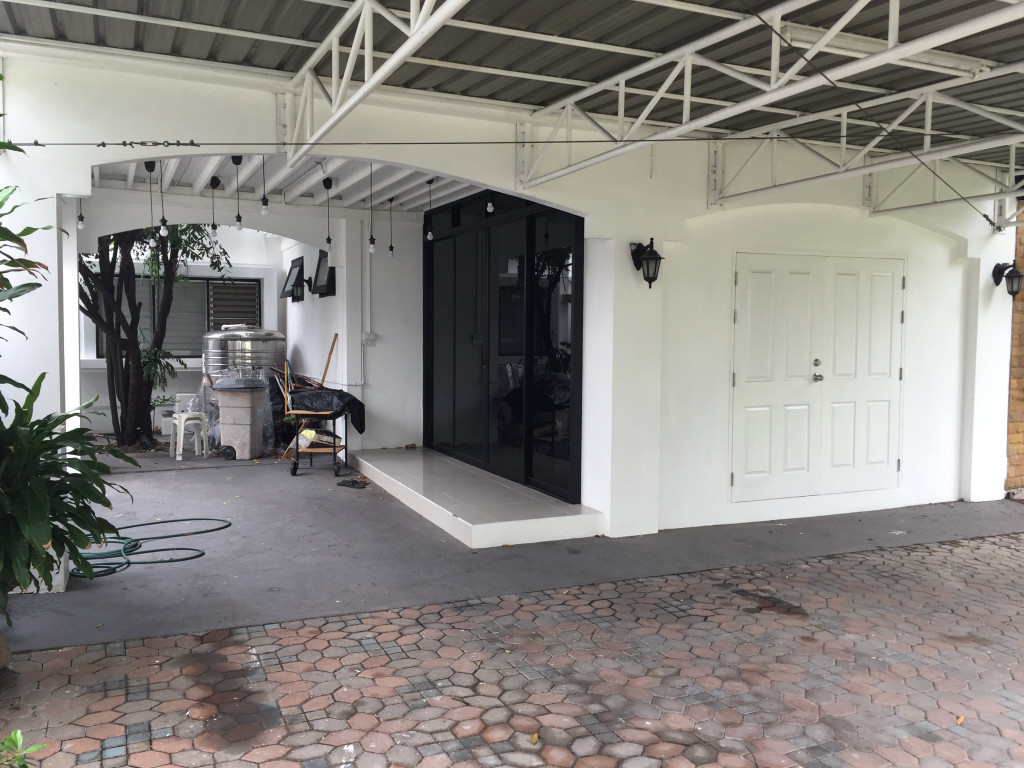 For Rent Single house Sun Wichai BTS Ekkamai MRT Phetchaburi Huai Khwang BRE12041