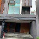For Sale Bangkok Town House Sukhumvit BTS Ekkamai Watthana BRE20050