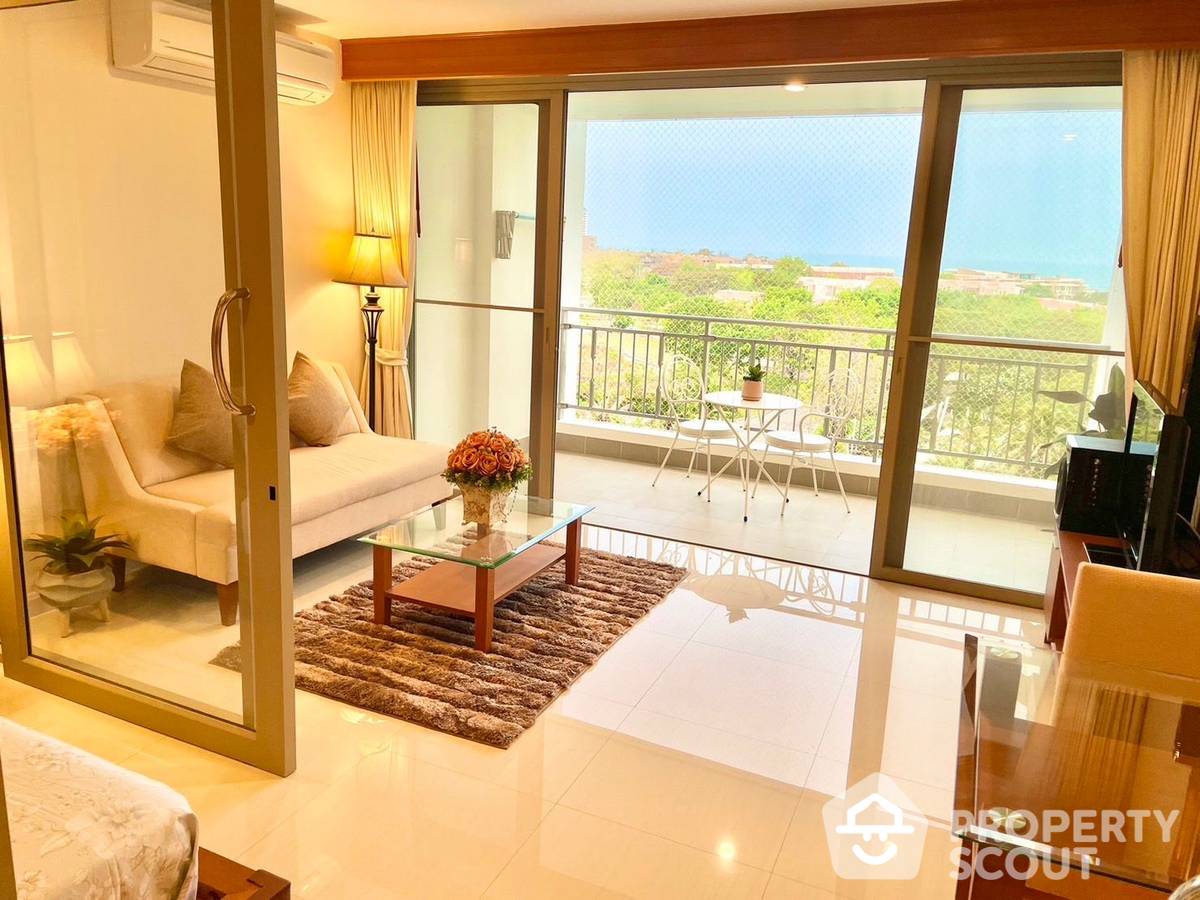 Novel 1-BR Condo at Boat House Hua Hin