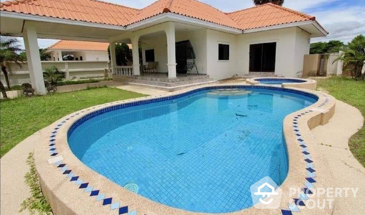 3-BR Villa at Chantha Village Hua Hin | Min. Lease 6 Mth