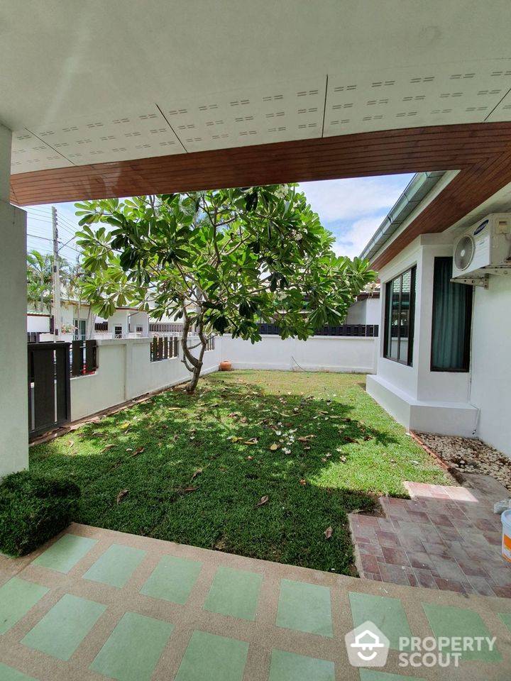 Novel 4-BR House at Siam Place Village