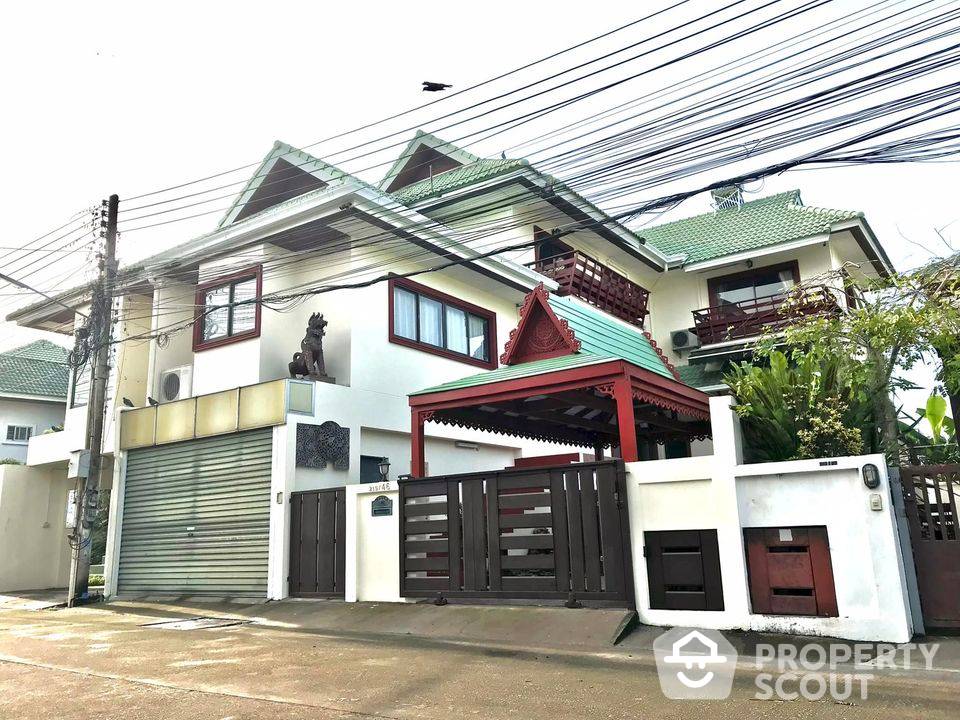 Modern 4-BR House at Siam Place Village