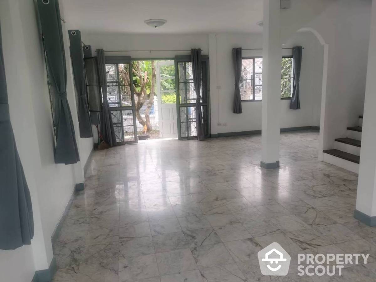 Modern 3-BR House at Baan Kanda Garden