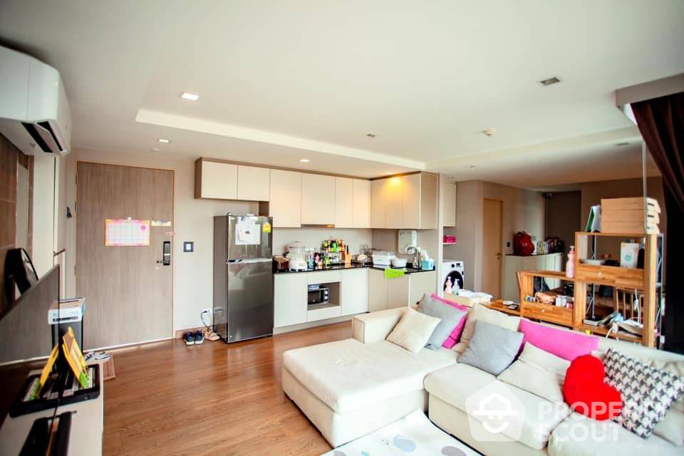 Contemporary 3-BR Condo at The Unique Sukhumvit 62/1