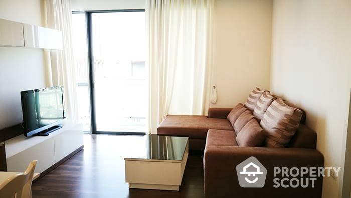 Wonderful High Rise 2-BR Condo at The Room Sukhumvit 62