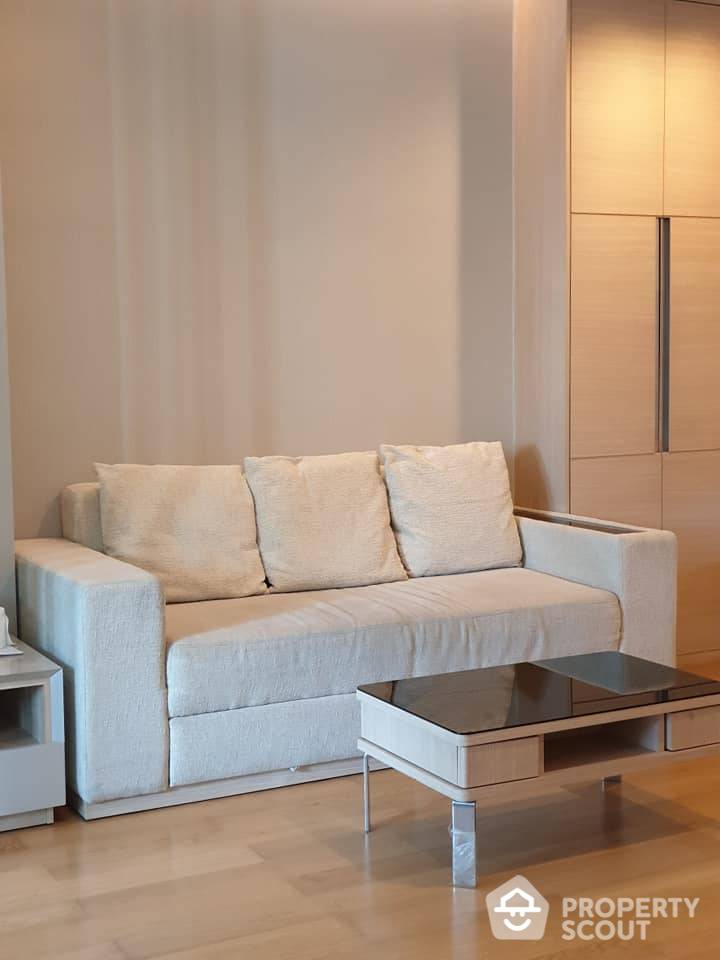 1-BR Condo at The Address Asoke