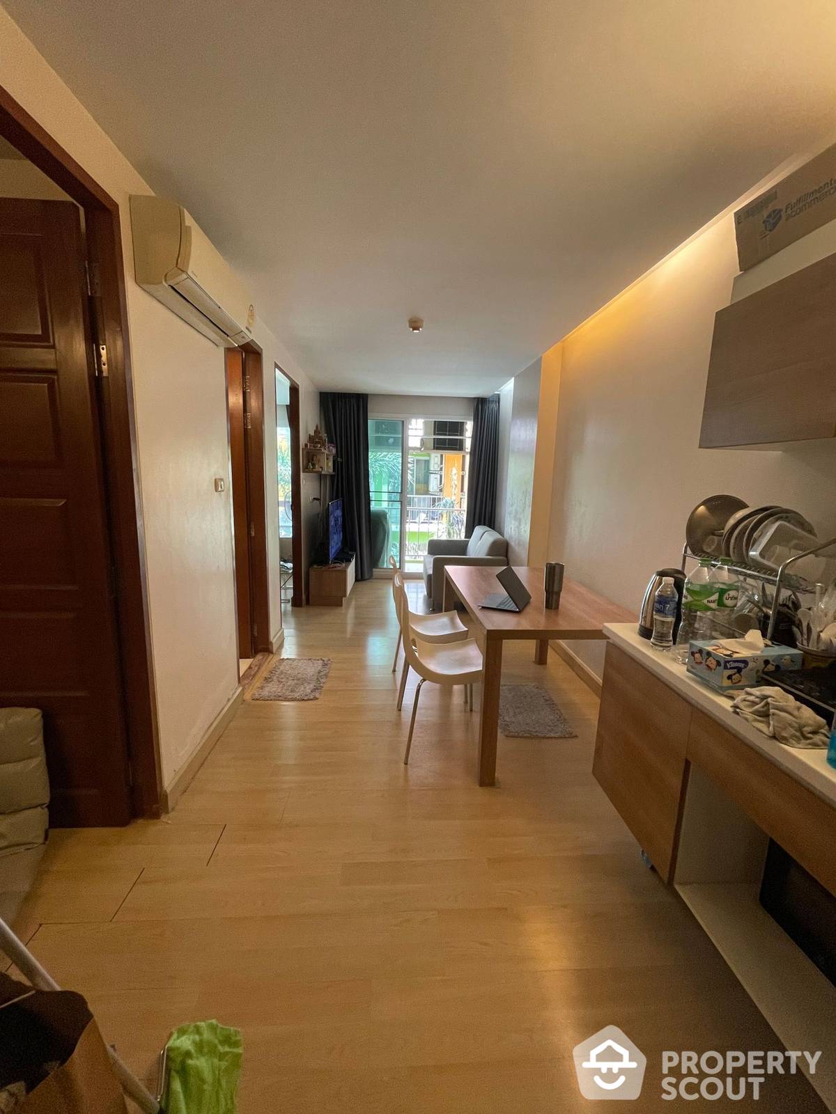 2-BR Condo at Emerald Residence Ratchada