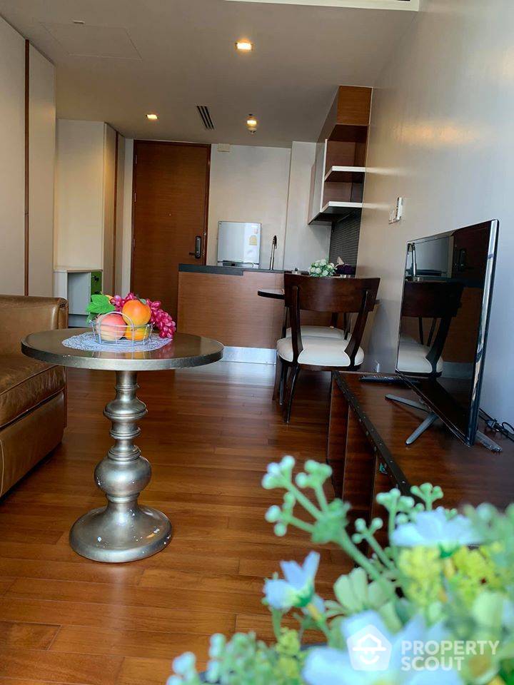2-BR Condo at Ashton Morph 38