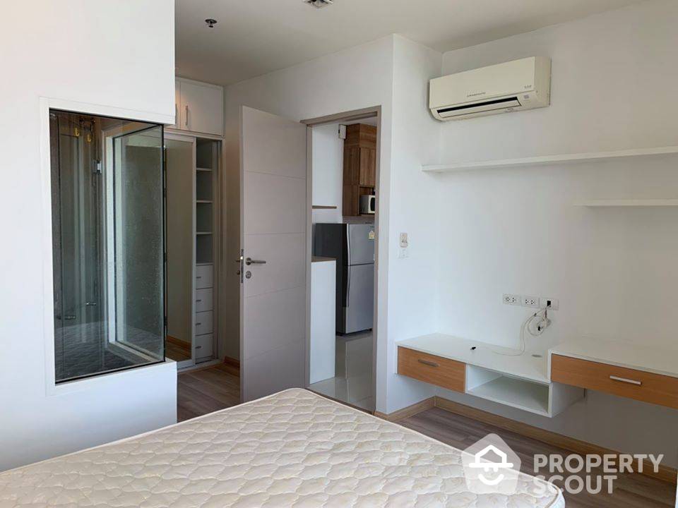 Spectacular High Rise 1-BR Condo at Ideo Verve Ratchaprarop