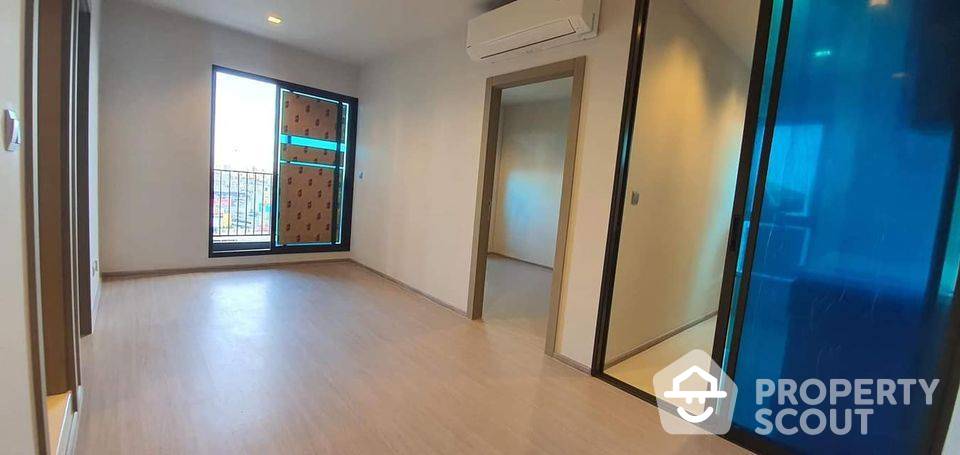 Contemporary 2-BR Condo at Life Asoke - Rama 9