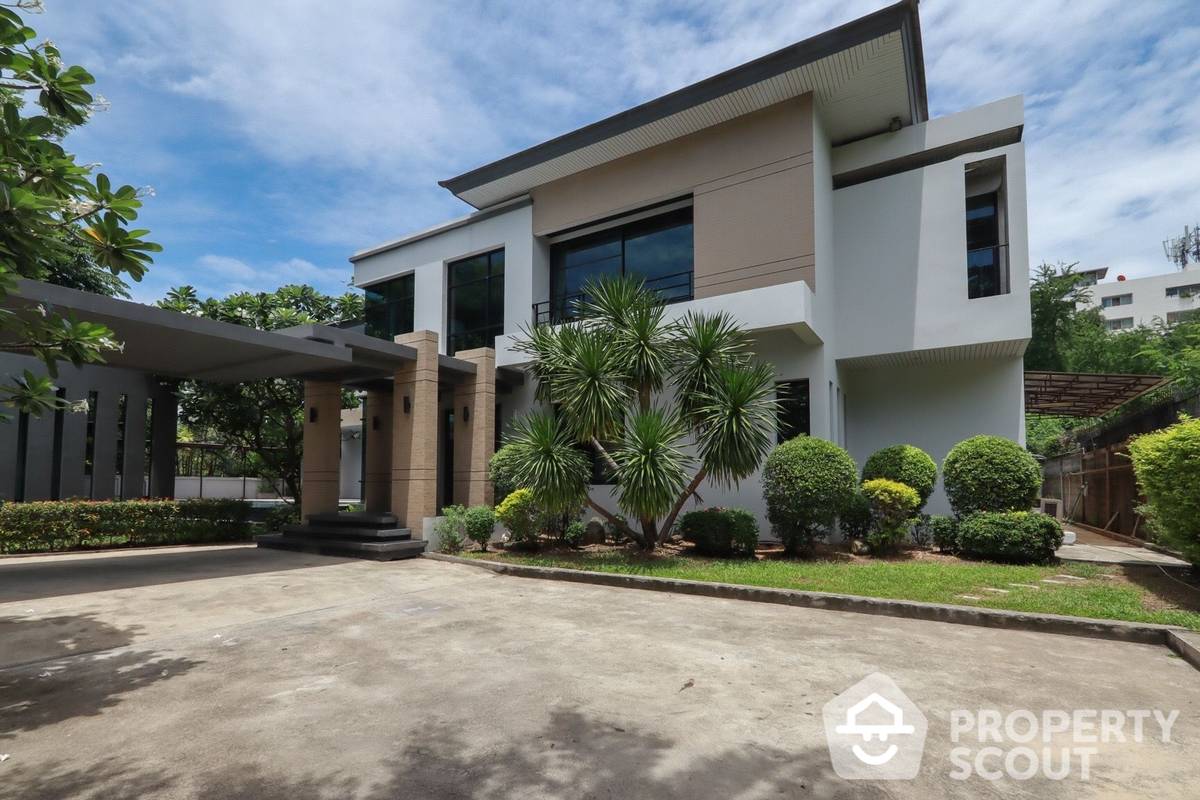 Spacious 4-BR House