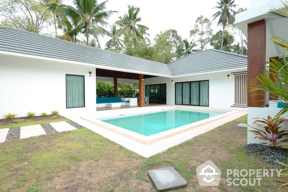 Large 3-BR Villa at Samui Pool Villas