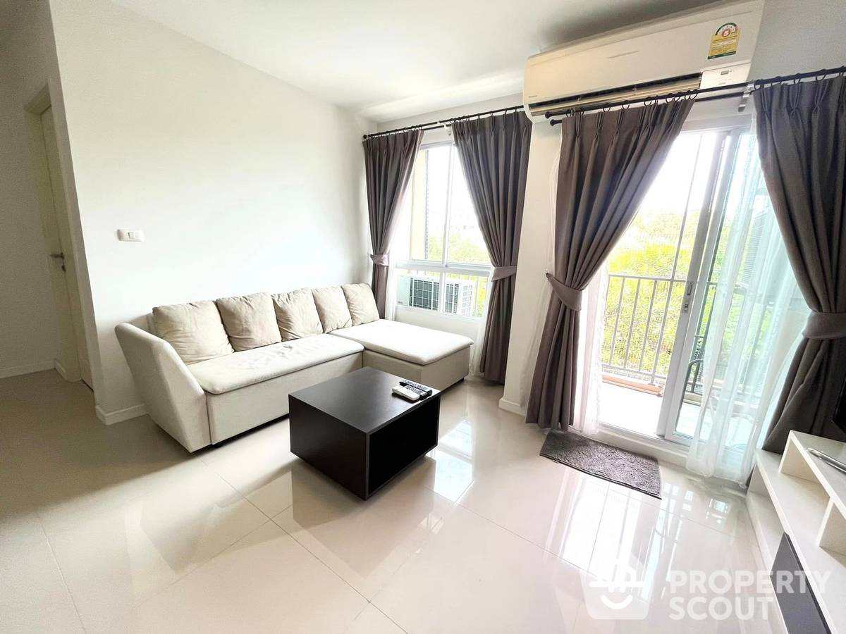 Contemporary 2-BR Condo at Baan Thew Lom Cha-Am
