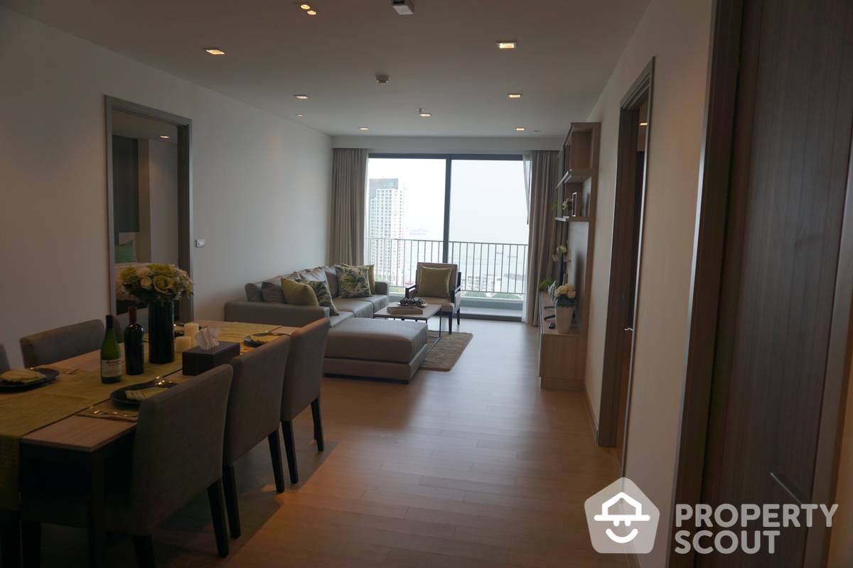 Spectacular High Rise 2-BR Apt.