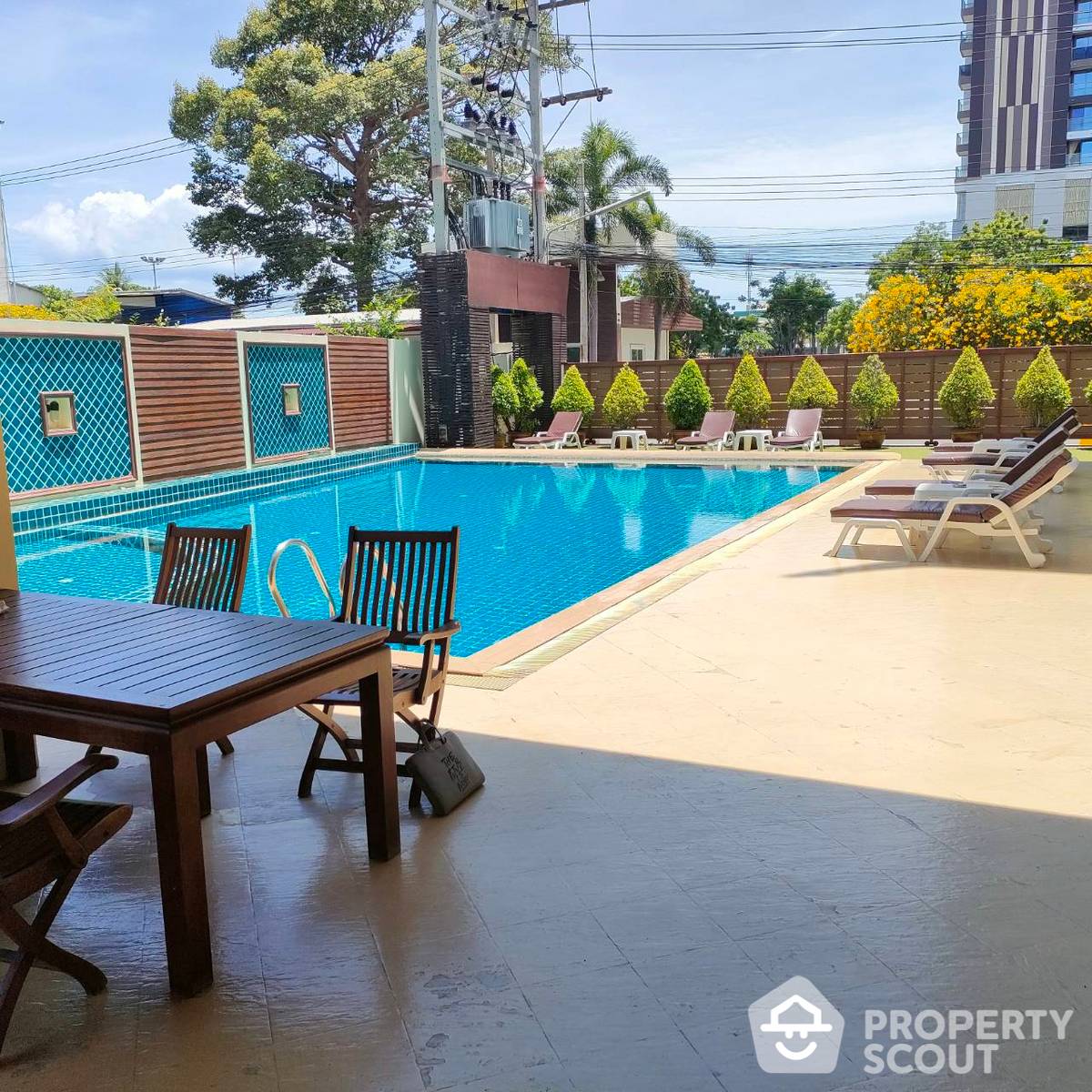 Novel 1-BR Serviced Apt.