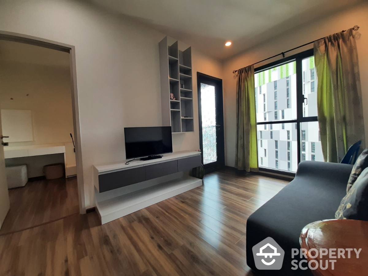 Wonderful High Rise 1-BR Condo at Wyne By Sansiri