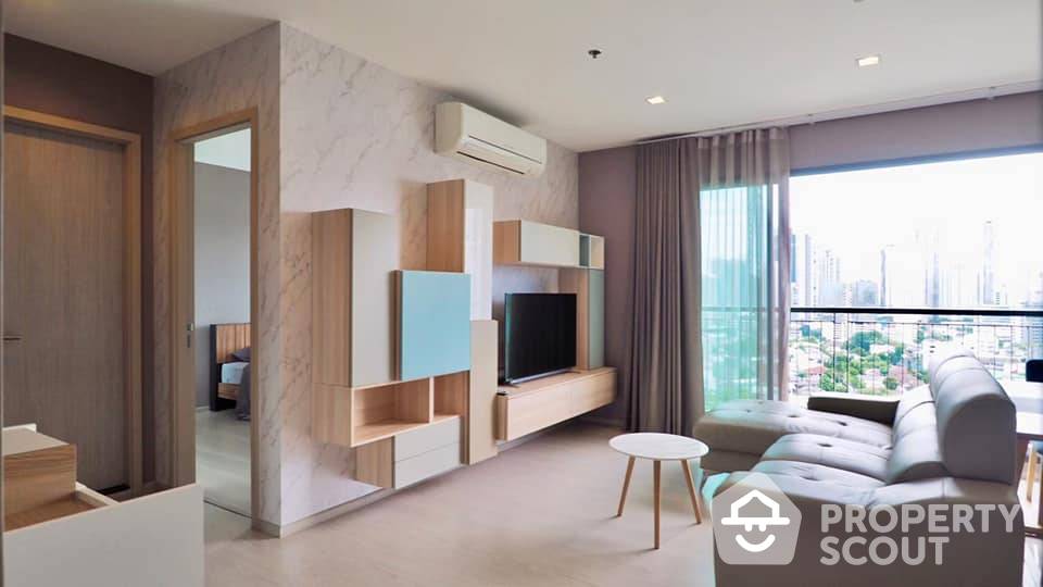 Amazing High Rise 2-BR Condo at Rhythm Sukhumvit 36-38