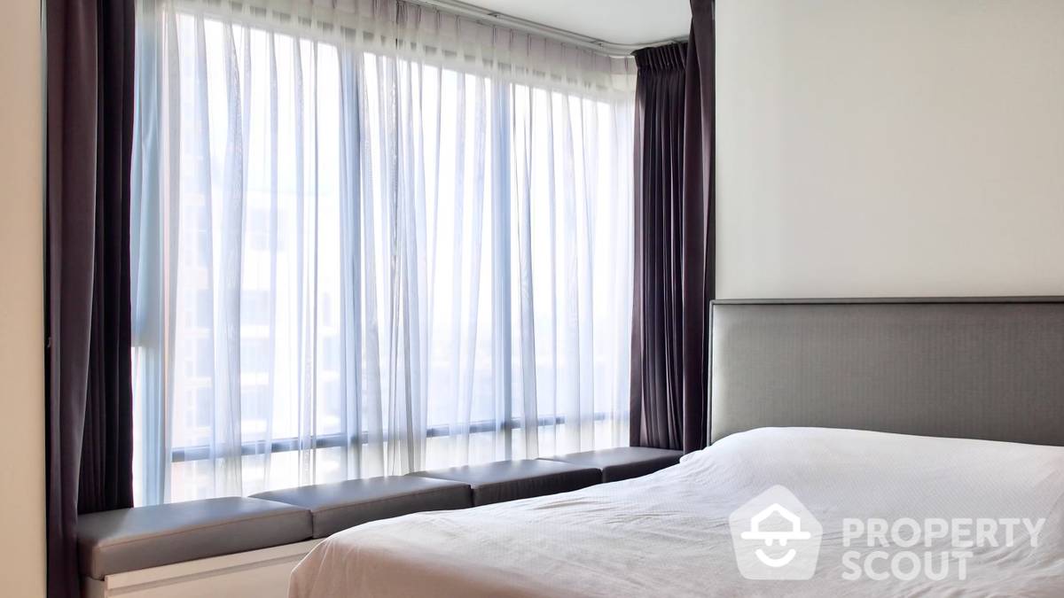 Wonderful High Rise 2-BR Condo at Rhythm Sukhumvit 42