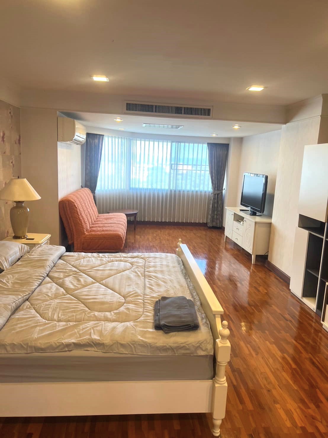 4 Bedroom Condo for Rent/Sale at Hillside 4