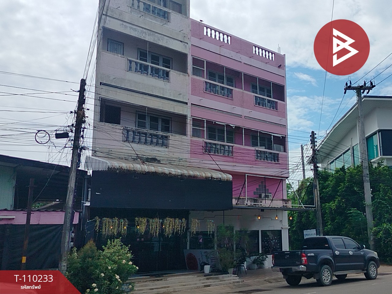 ขายอาคารพาณิชย์ 4 ชั้น เนื้อที่ 19.2 ตร.วา ท่าอิฐ อุตรดิตถ์