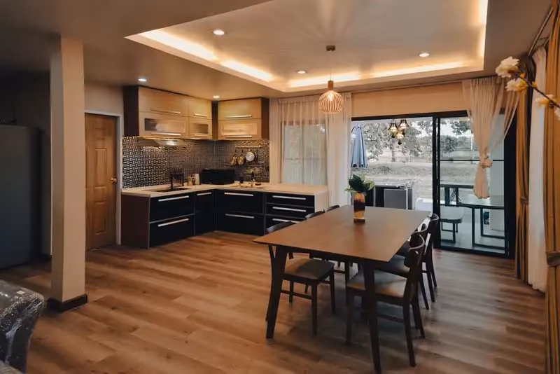 5 Bedroom House