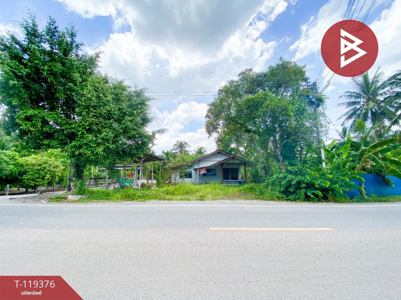 ขายที่ดินพร้อมบ้านเดี่ยว เนื้อที่ 3 งาน 82.4 ตร.วา อัมพวา สมุทรสงคราม