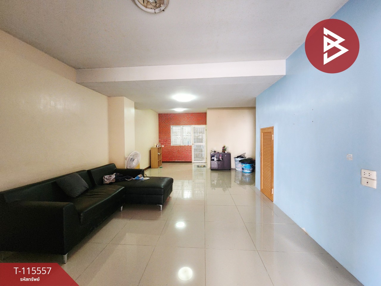 ขายทาวน์เฮ้าส์ หมู่บ้านแฟมิลี่ซิตี้ พานทอง (Family City Pantong) ชลบุรี