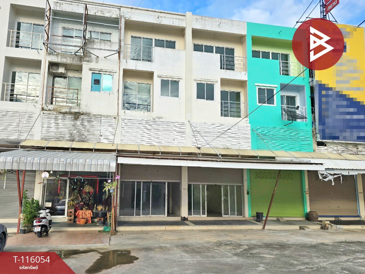 ขายอาคารพาณิชย์ 3 ชั้น เนื้อที่ 22 ตร.วา สนามจันทร์ นครปฐม