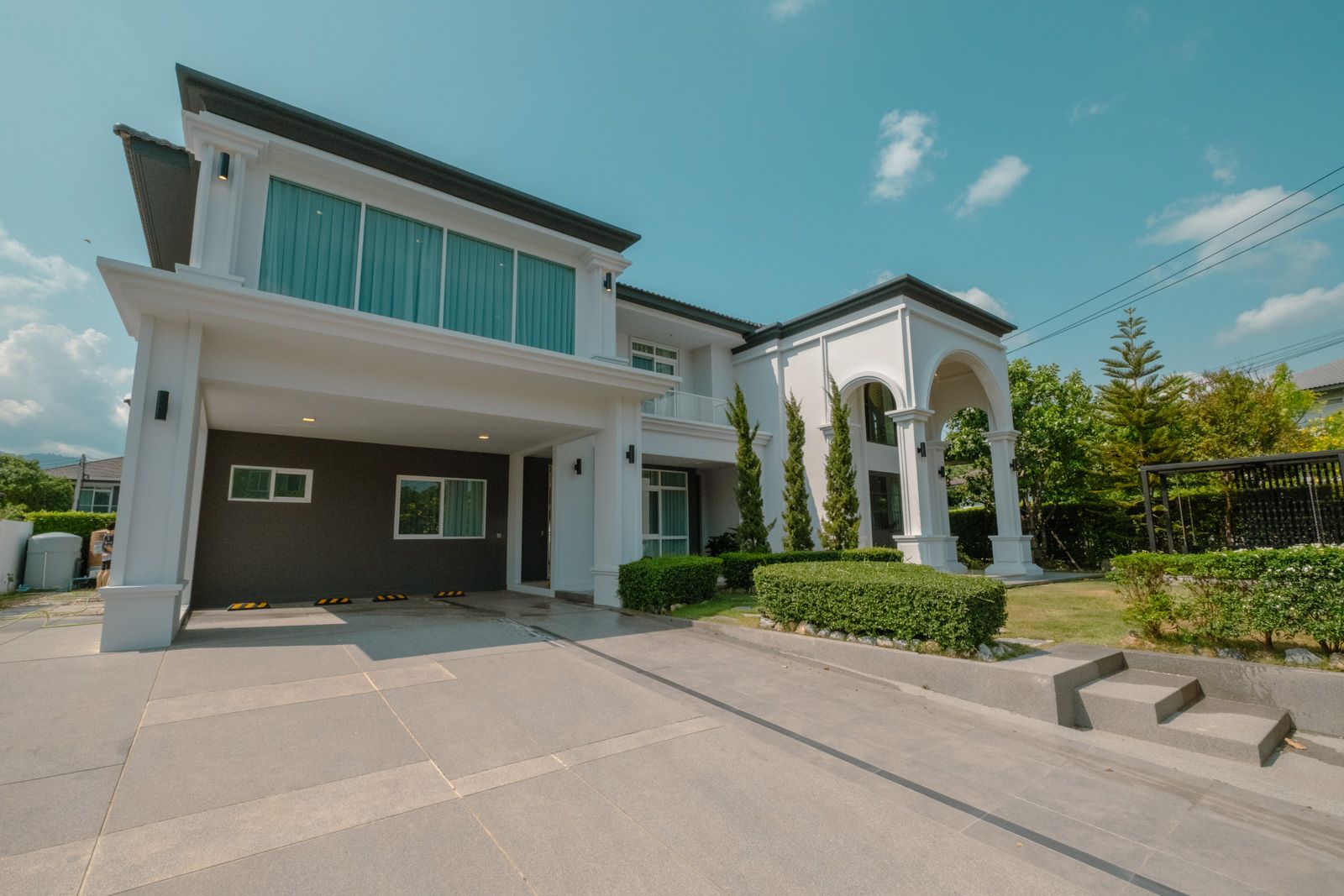 Luxury Residence in Serene Lake, Chiang Mai
