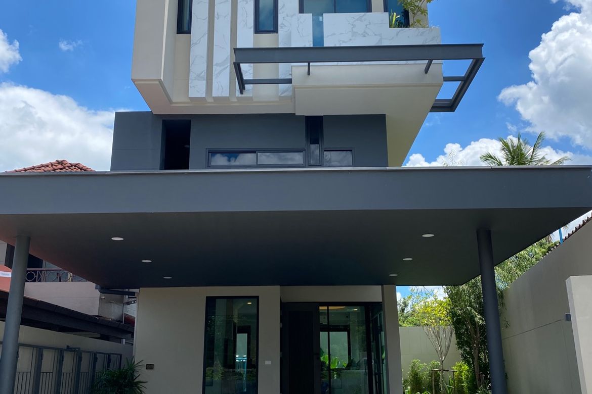 A modern 3 bed house for rent in Muang Chiang Mai