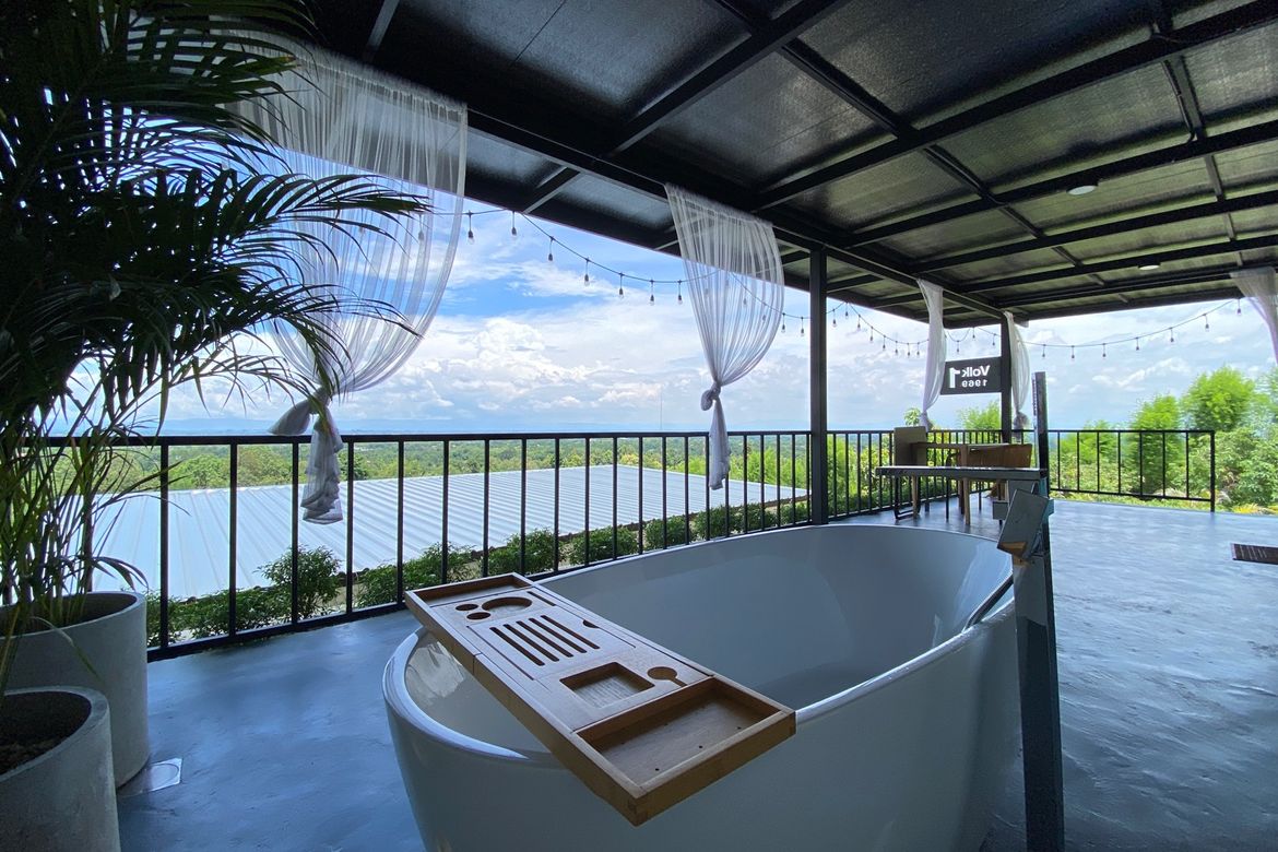 ขายโรงแรม/รีสอร์ท 5 ห้องนอน