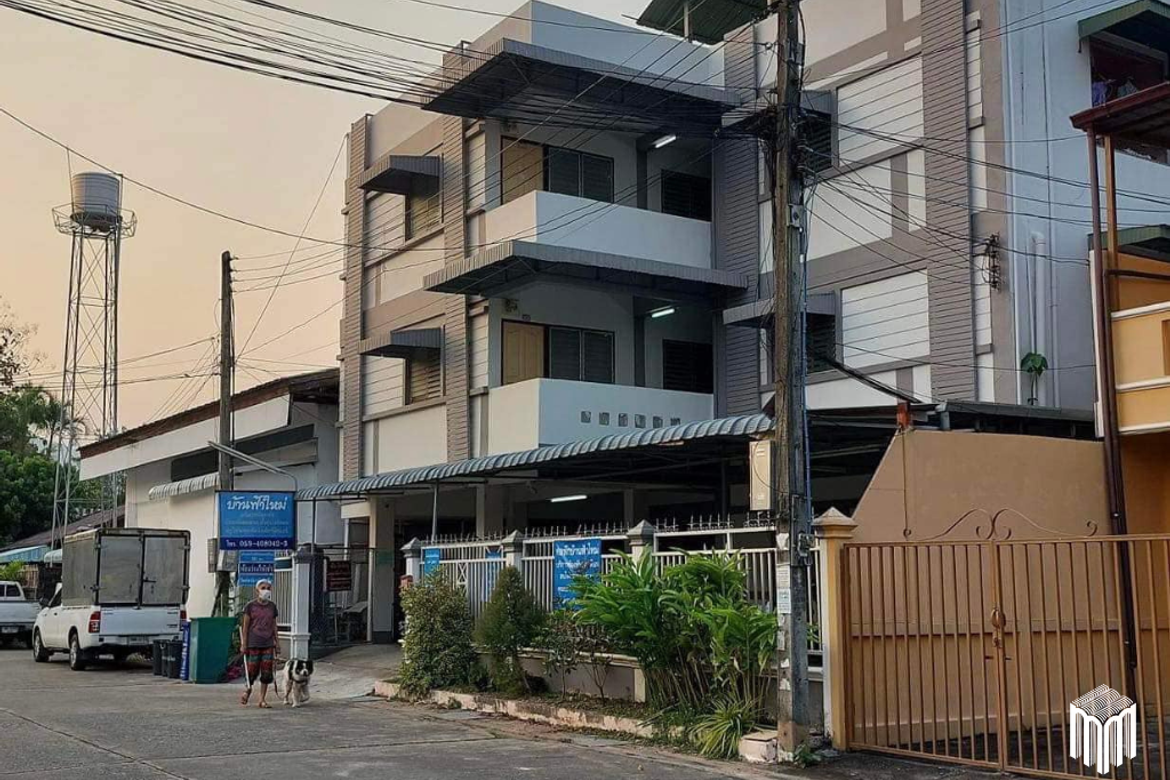หอพัก - โซนเจ็ดยอด 37 ห้อง 105 ตร.ม ใกล้ห้างเมญ่า (ID:034BS)