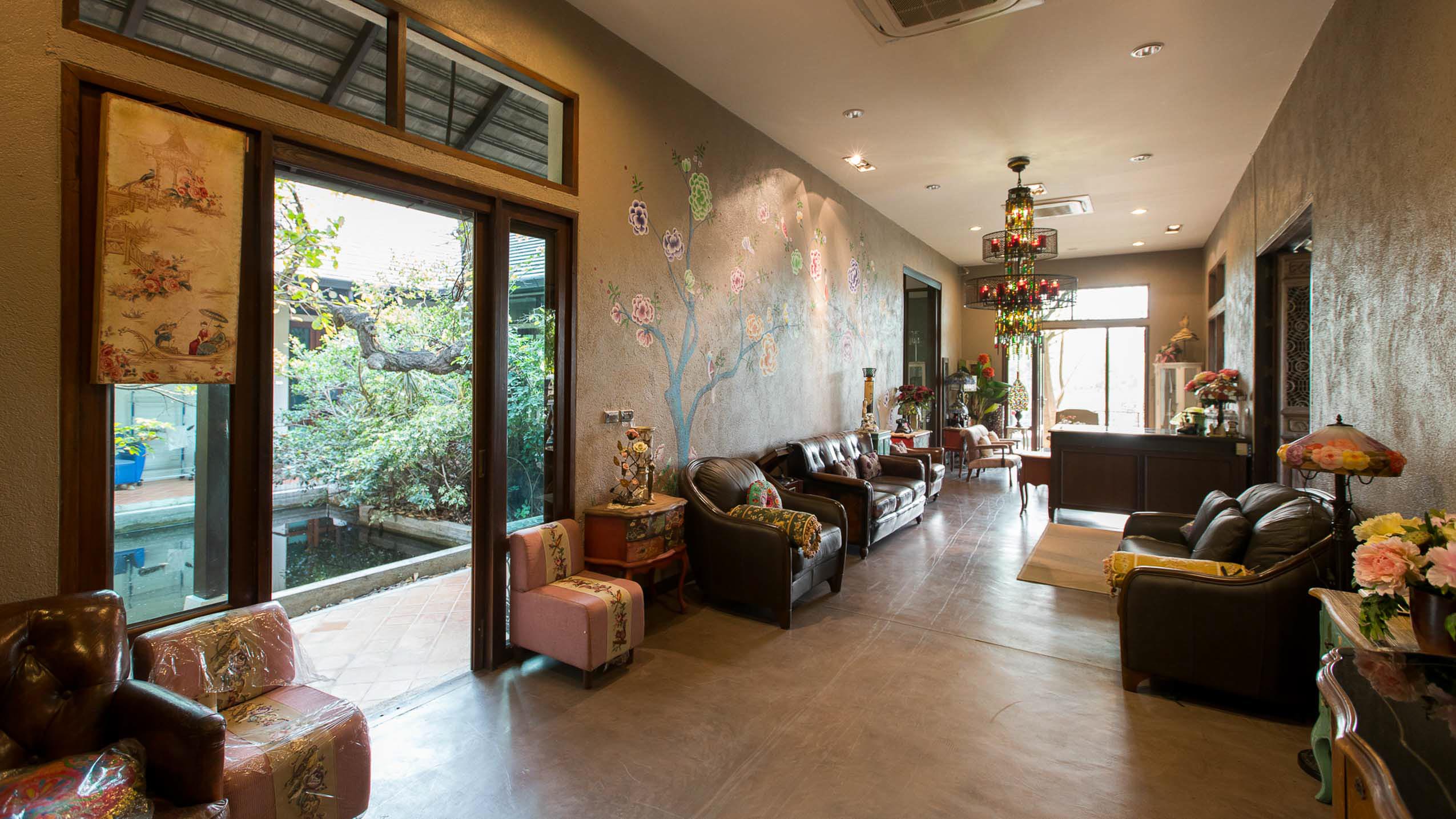 Prime Showroom – Ideal for Development