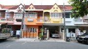 ขาย ทาวน์เฮ้าส์ 2 ชั้น ปรีชา8 หัวหมาก27 บางกะปิ ใกล้มหาลัย ABAC ทำเลดี