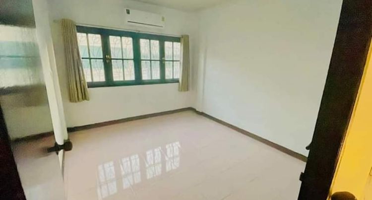 บ้านทาวน์เฮ้าส์ 3ห้องนอน 2ห้องน้ำ 2แอร์ มีที่จอดรถในบ้าน 8500 บาท/เดือน, ภาพที่ 4