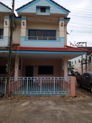 ขายบ้านทาวนเฮ้าส์ พร้อมอาคารห้องพักอาศัย ทำเลใจกลางเมือง จังหวัดกระบี่ สนใจโทร 081 737 3981