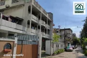 อาคารพักอาศัย 4 ชั้นครึ่ง ถนนพระราม 4 สาทร