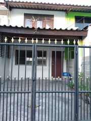 ขายและให้เช่า บ้าน 2 ชั้น 21 ตรว. เคหะร่มเกล้า แขวงคลองสองต้นนุ่น เขตลาดกระบัง กรุงเทพมหานคร