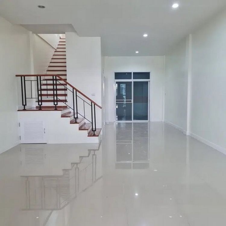 ขาย ทาวน์โฮม 3 ชั้น รีโนเวทใหม่สวยงาม โครงการวิชั่น สมาร์ท ซิตี้ พระราม, ภาพที่ 4