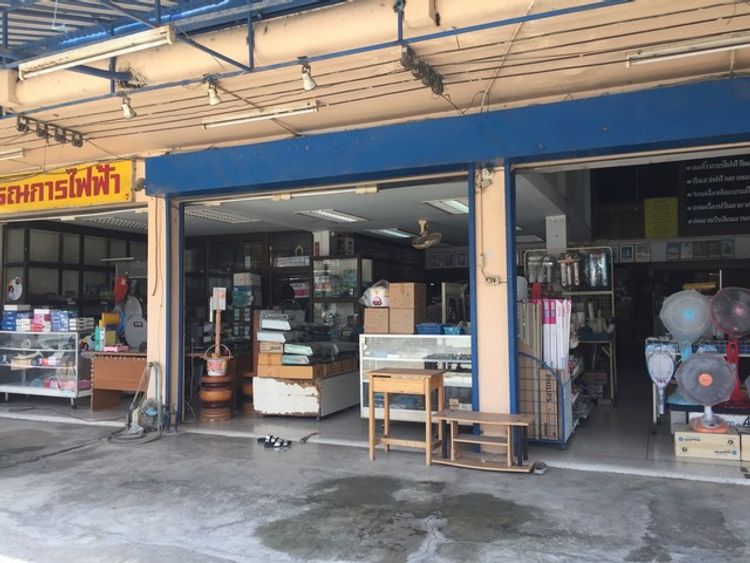 ขายอาคารพาณิชย์ 3 ชั้นครึ่ง  3 คูหา พร้อมกิจการร้านไฟฟ้า, ภาพที่ 4