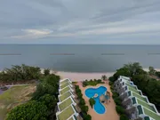 ขายด่วน คอนโดหรูติดทะเล บนชายหาดเงียบสงบ หาดเจ้าสำราญ เพชรบุรี