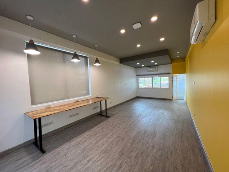 Platform ลาดหญ้า  BTS โพธิ์นิมิตร 149 เมตร  รีโนเวทใหม่  3ชั้น, ภาพที่ 4