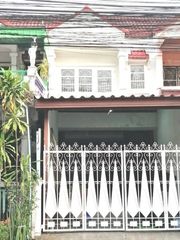 ทาวเฮ้าส 2ชั้น รีโนเวทใหม่ บ้านพิศาส  ซอยท่าข้าม28 ถ.พระราม2 เเขวงแสมดำ เขตบางขุนเทียน กทม