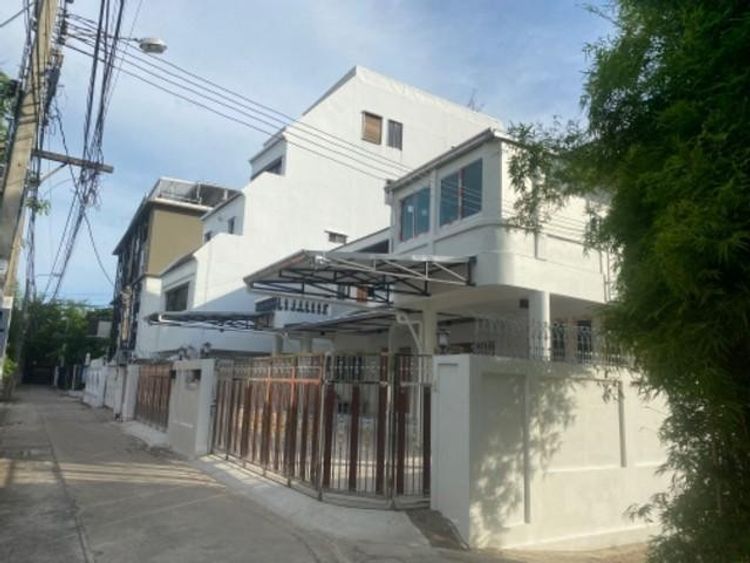 POR1784  ขายบ้านเดี่ยว 2 ชั้น ถนนสาทรซอย13 ใกล้สีลม ใกล้ BTS เซนหลุยส์, ภาพที่ 4